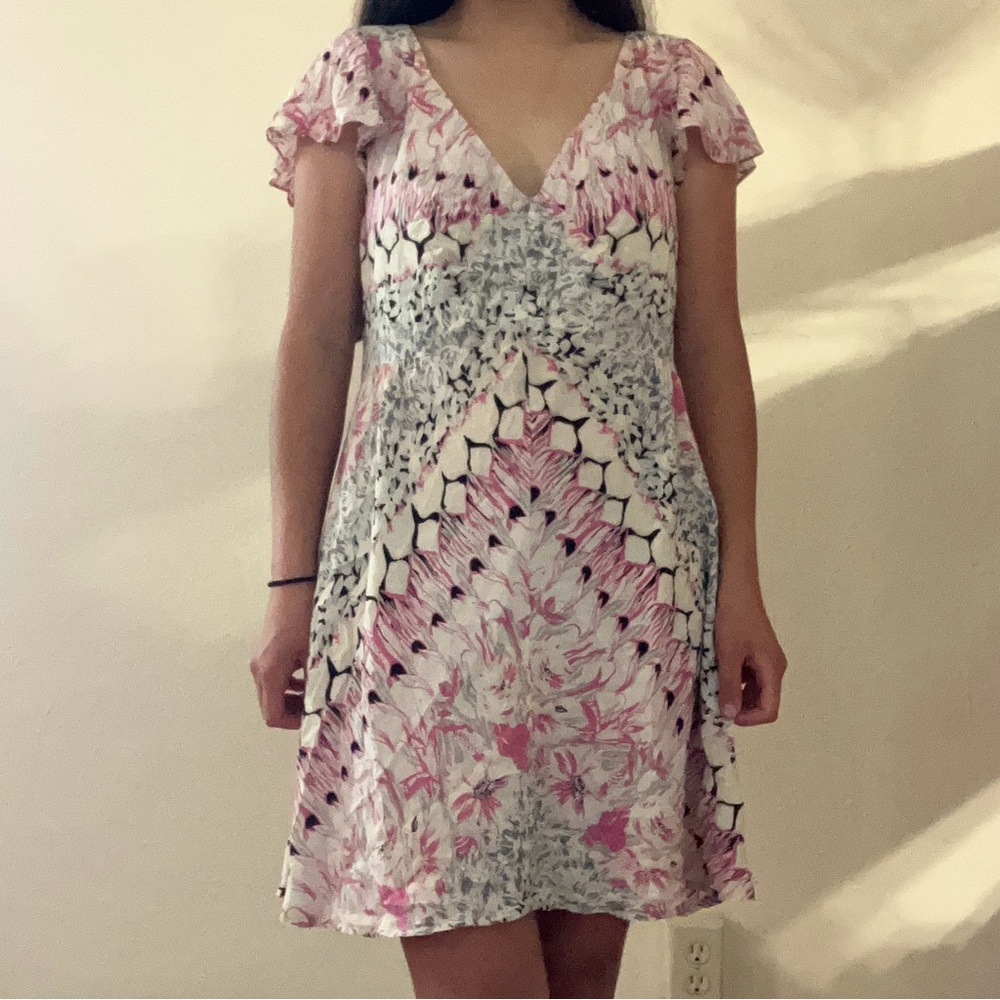 Free People Grey & Pink Fit & Flare V-Neck Short Sleeve Mini Dress Size: 10